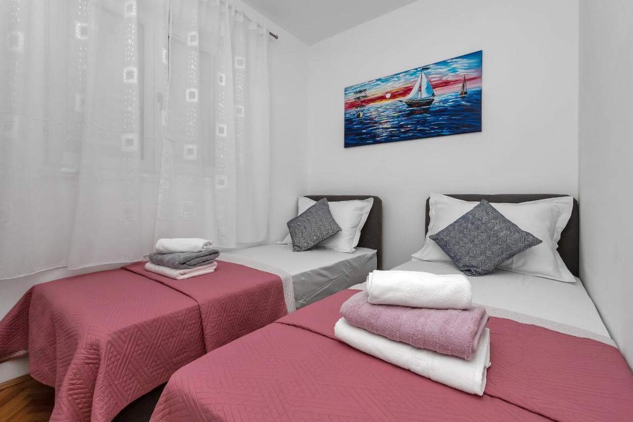 Bruno & Toni Deluxe Apartman Makarska Exterior photo
